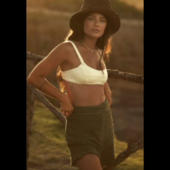 Brand New by Anthropologie Celandine Crochet-Knit Pull-On Shorts - Picture 2 of 6